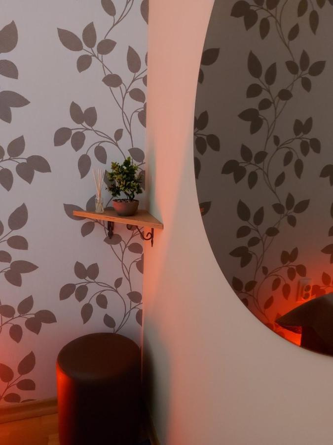 Apartman Espresso Sa Parkingom Sremska Mitrovica Exterior foto